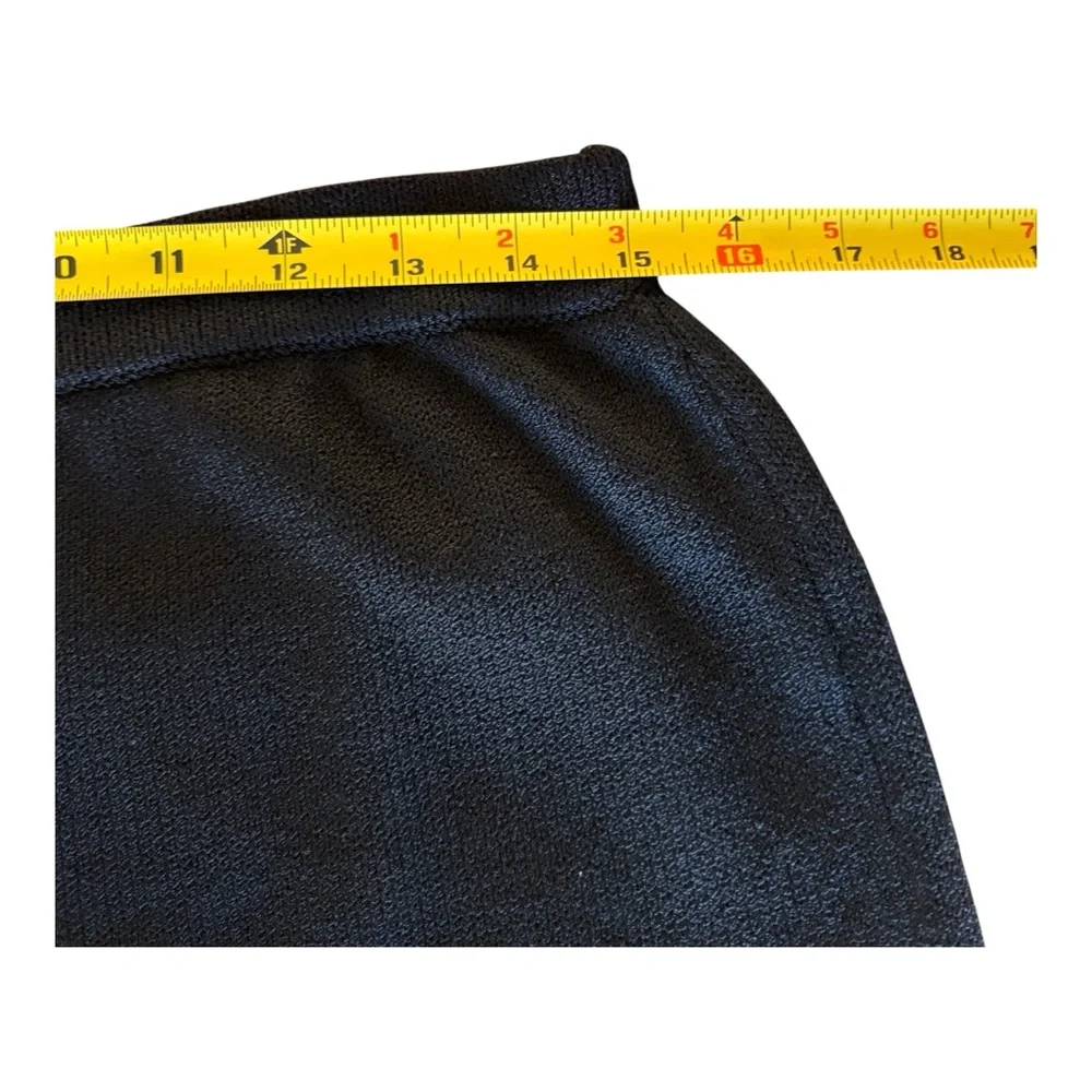 St. John Evening Black Pull on Mini Skirt Sz 10 EUC